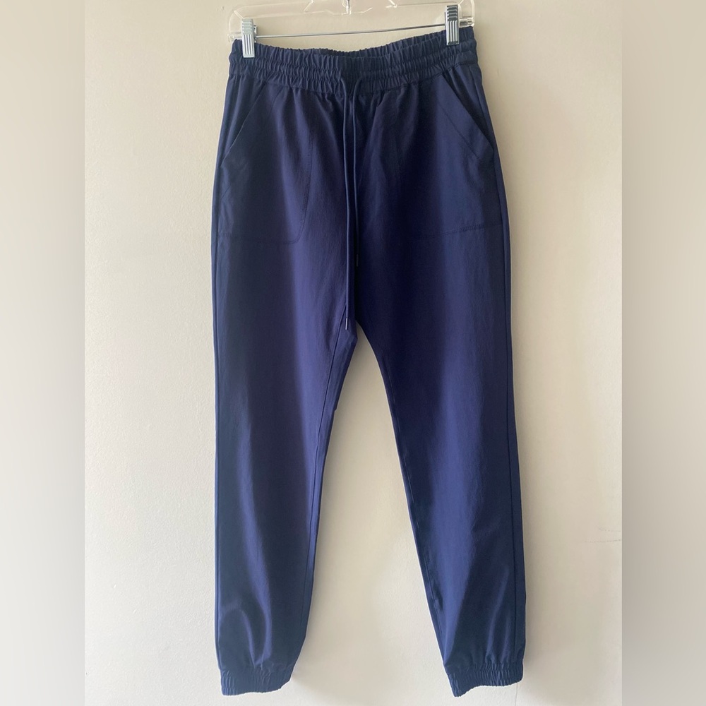 Aritzia TNA Navy Blue Trendy Windbreaker Joggers- Elastic Waist & Cuffs